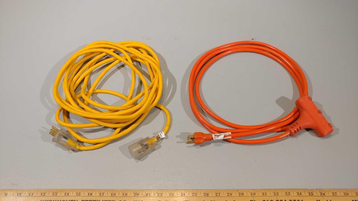 (2) EXTENSION CORDS