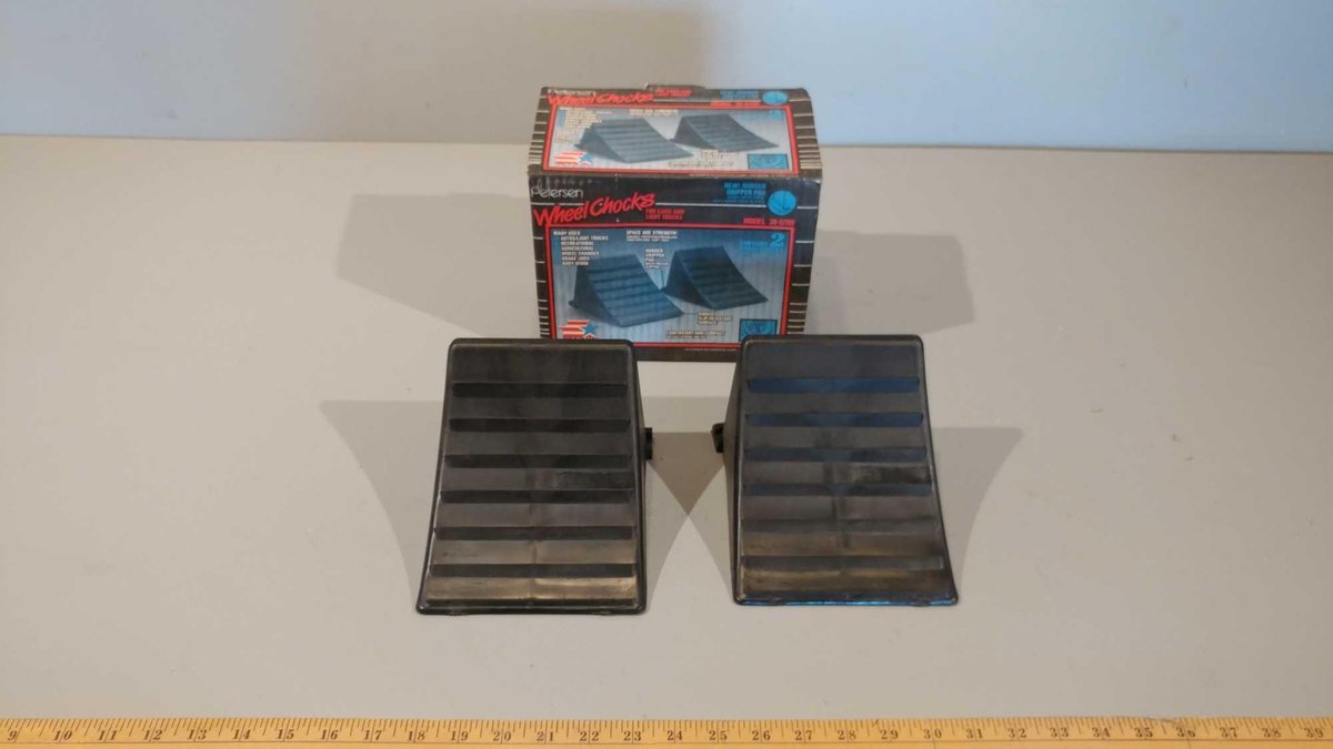 (2) WHEEL CHOCKS