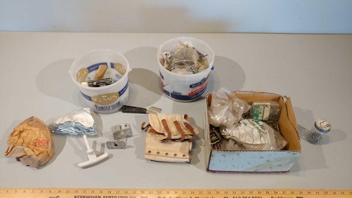ASSORTMENT OF SCREWS, NAILS, AND BOLTS