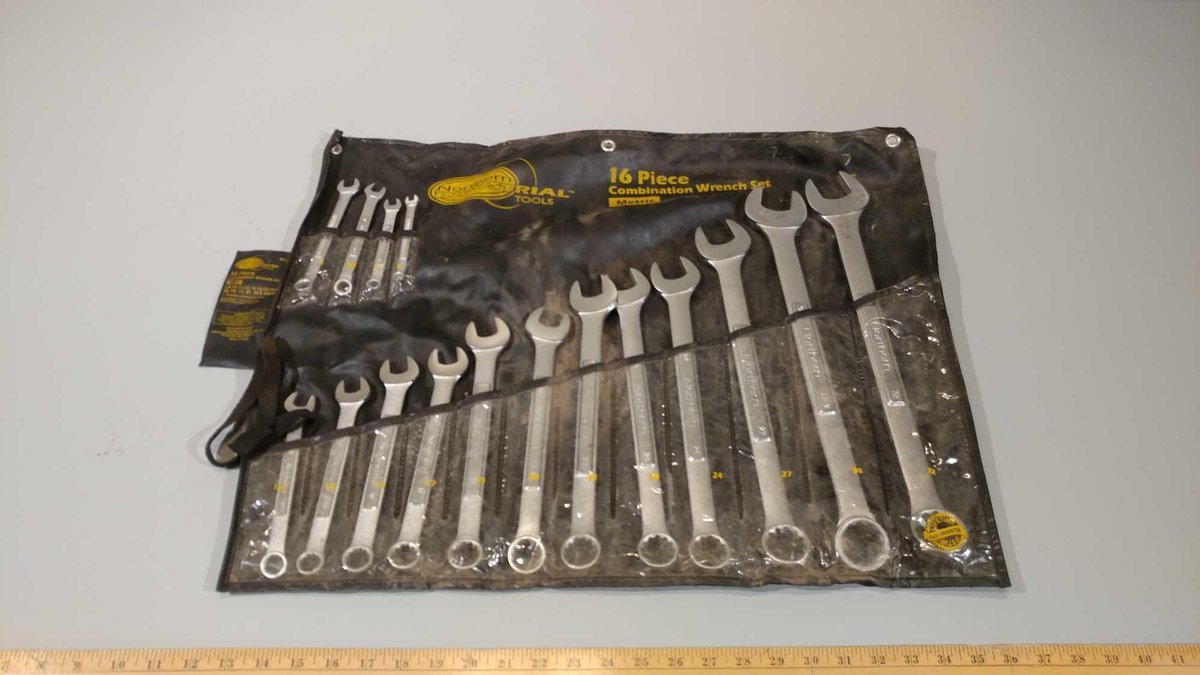 (I-11) ALLIED METRIC WRENCH SET, 16 PIECE 6MM TO 32 MM (ITEM AT ZIELSDORF AUCTIONS)
