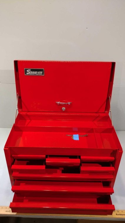 (I-389) SNAP-ON 9-DRAWER TOOLBOX (LOCATED AT ZIELSDORF AUCTIONS)