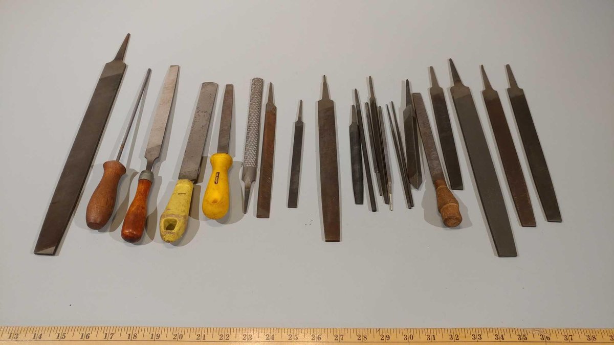 (I-372) ASSORTMENT OF FILES (LOCATED AT ZIELSDORF AUCTIONS)
