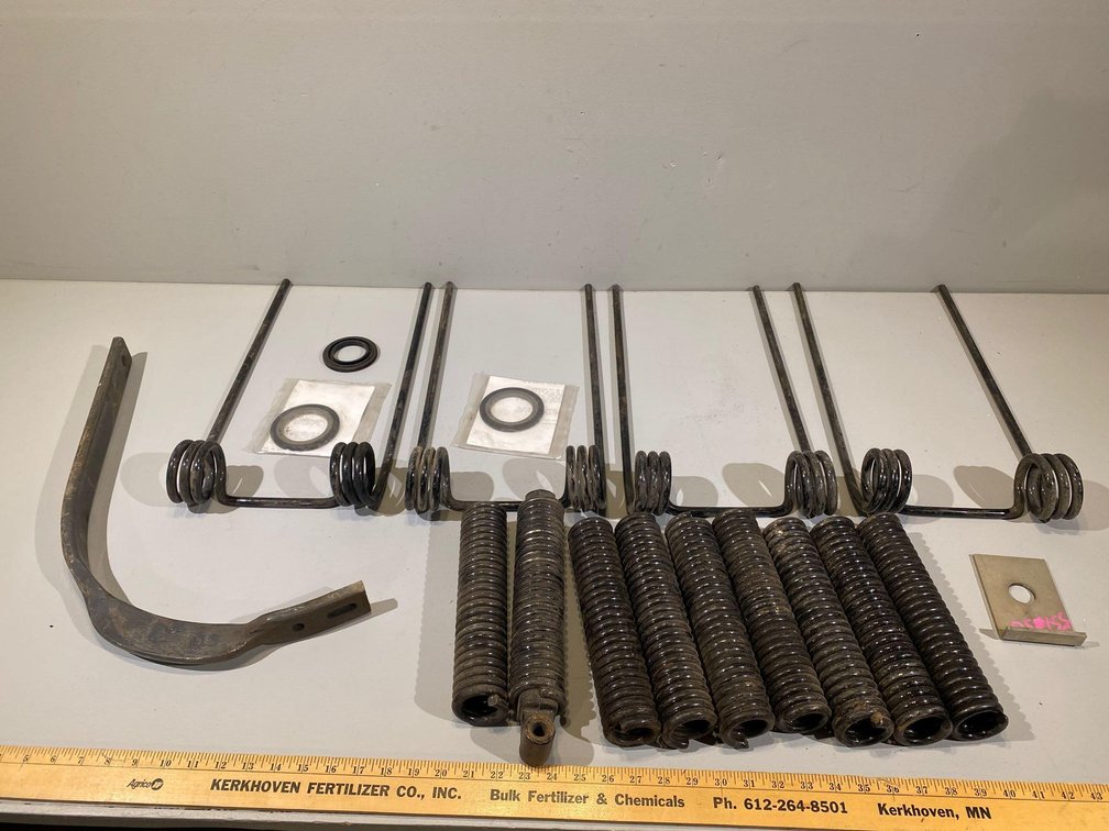 (I-28) MISC WILRICH PARTS (ITEM AT ZIELSDORF AUCTIONS) 