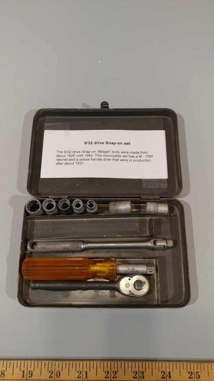 (I-353) 9/32" DRIVE SNAP-ON SET (LOCATED AT ZIELSDORF AUCTIONS)