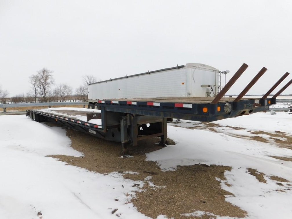 (I-7) (TITLE) 2000 DOONAN 53' DROP DECK TRAILER, BEAVERTAIL, 245/70R17.5 TIRES, RATED FOR 90,000 LBS