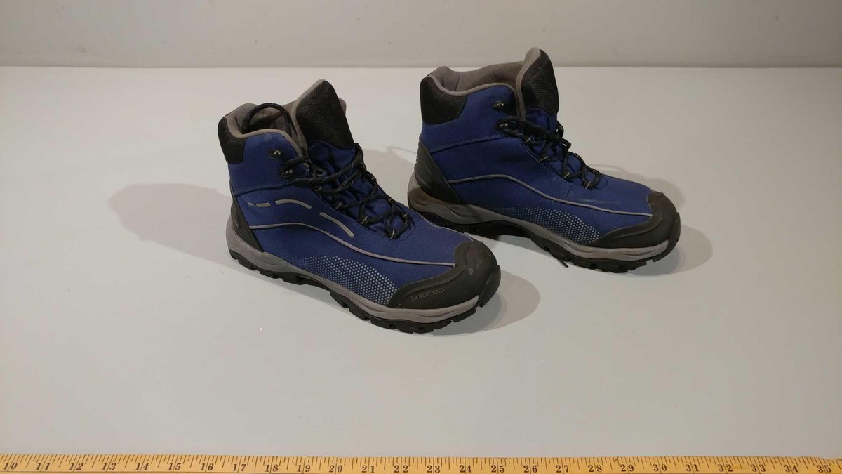 PAIR OF LAND'S END HIGH TOP SNEAKERS (MENS SIZE 10.5)
