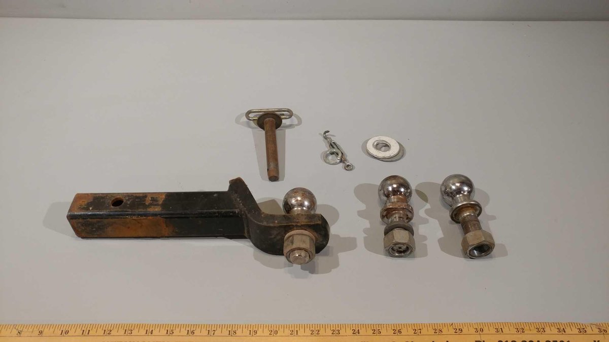 2" RECEIVER HITCH, (2) 2" BALLS, 2 5/16 BALL, AND HITCH PIN