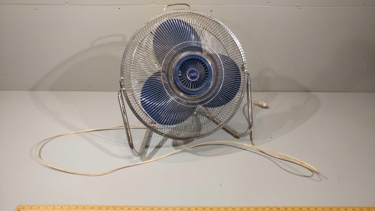 METAL FRAMED ELECTRIC FAN