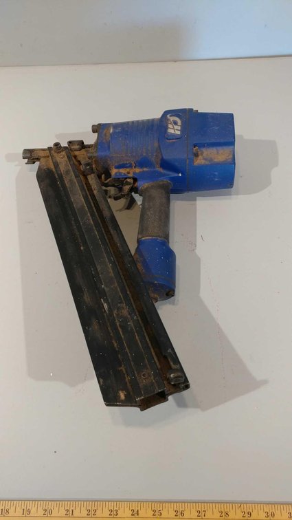 CH PNEUMATIC FRAMING NAILER 