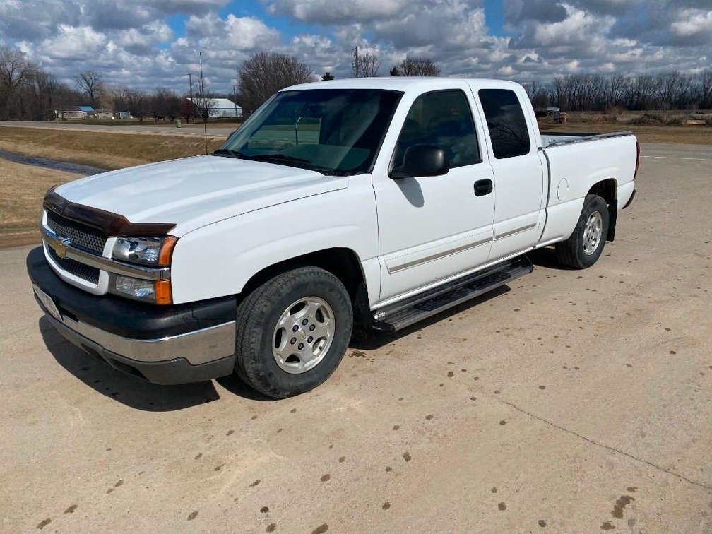 (TITLE) 2004 CHEVY 1500 EXT CAB 4 DOOR 2WD, 39,060 MILES, LT, TOW PACKAGE, AM/FM/CD, AC/HEAT, 5.3 V8