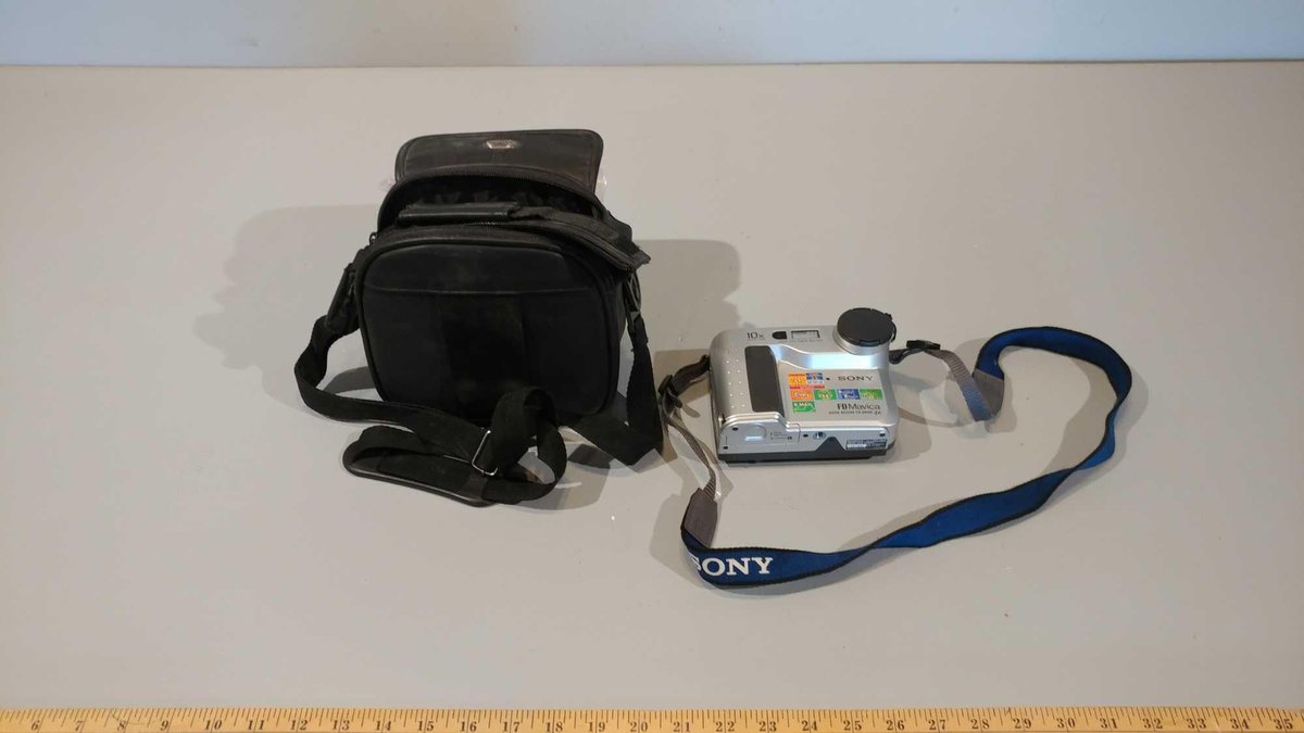 SONY DIGITAL STILL CAMERA MVC-FD75, FD MAVICA