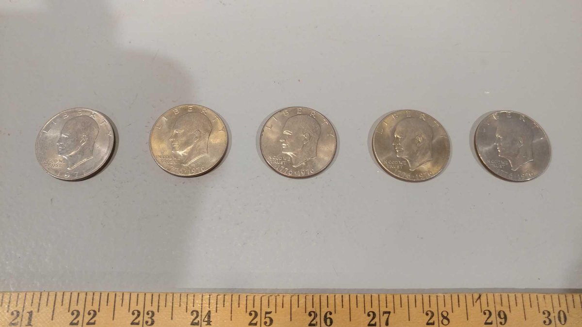(4) COLLECTOR LIBERTY SILVER DOLLARS 1776 - 1976 & (1) VINTAGE LIBERTY SILVER DOLLAR 1971