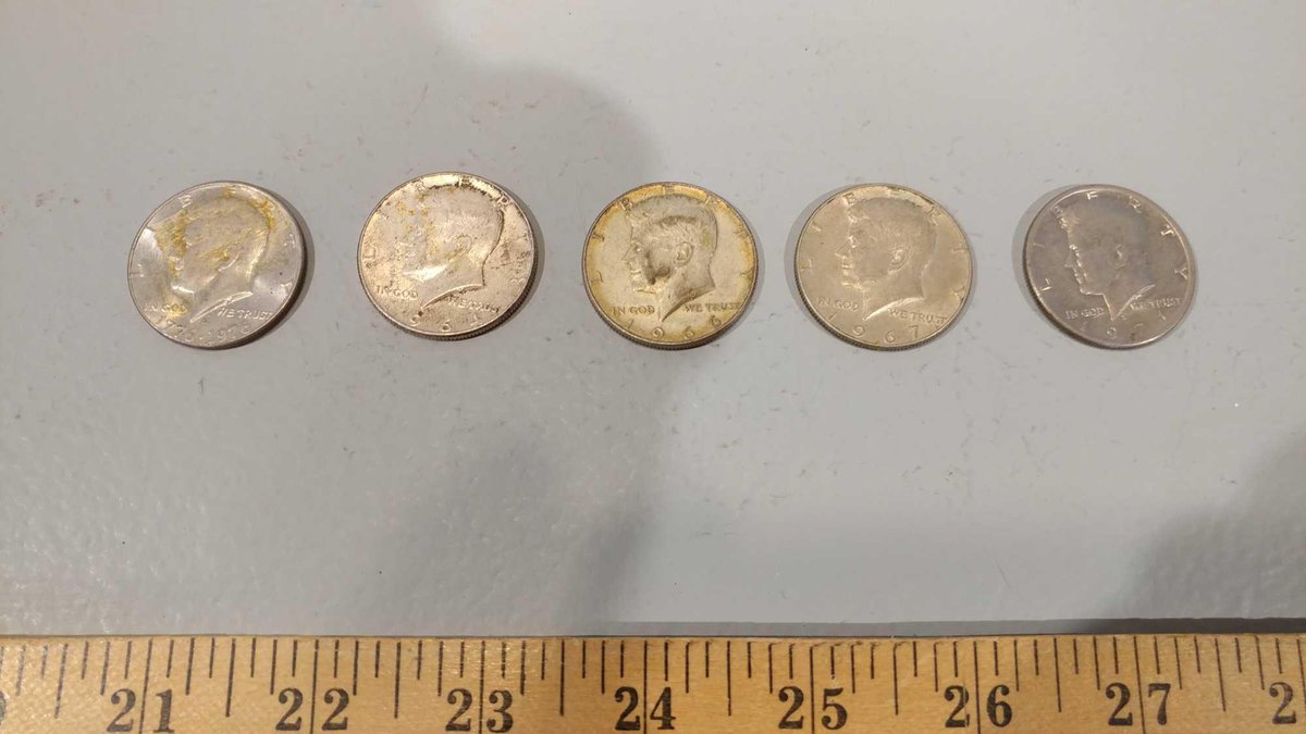 (5) LIBERTY JFK HALF DOLLAR COINS YEARS 1964,1966, 1967, 1971, AND 1776-1976