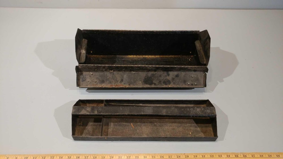 BLACK TOOL BOX