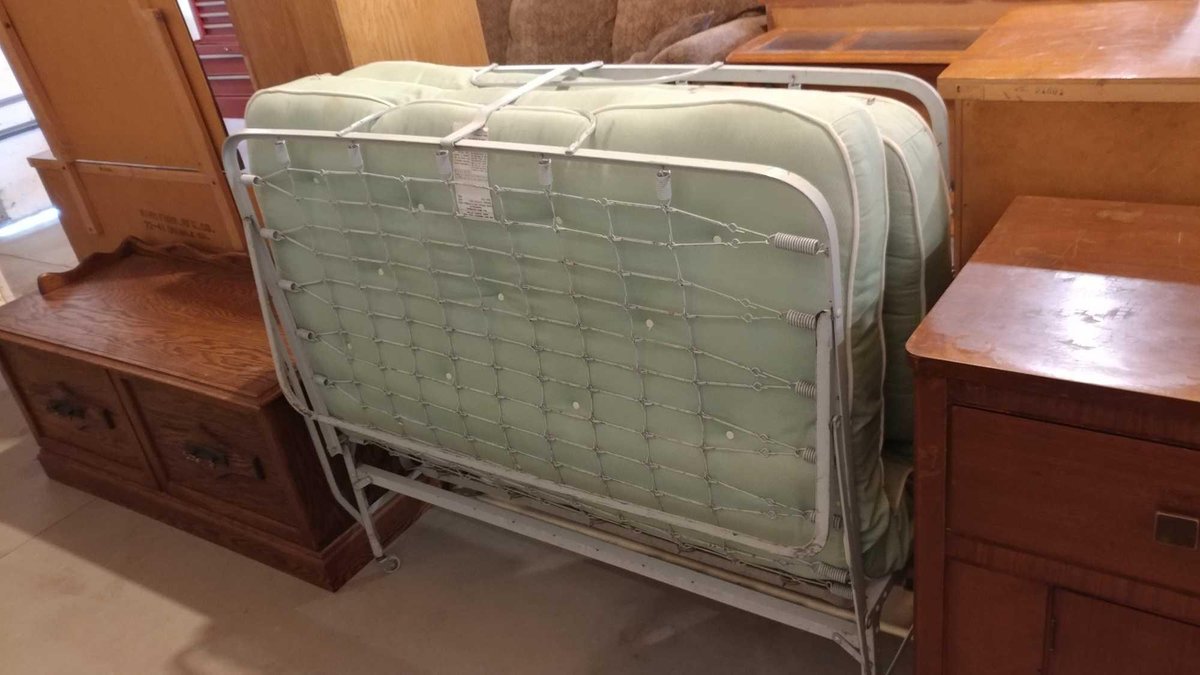ROLL AWAY BED