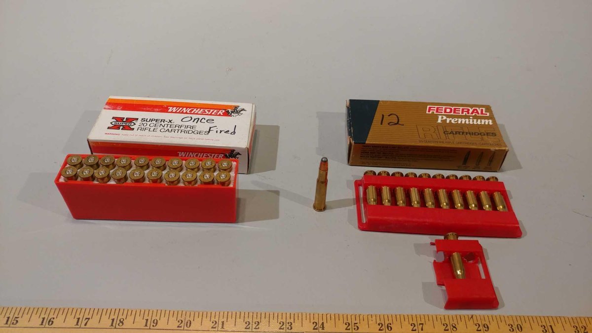 (I-443) (12) FEDERAL PREMIUM 30-30 WIN RIFLE RDS & (20) WINCHESTER SUPER X CENTERFIRE  30-30 