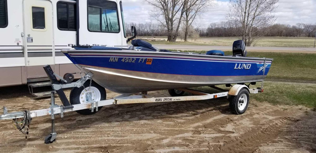 (I-587) 1994 LUND STINGER 1600 40 HP MERCURY, MINKOTA TROLLING MOTOR W/ REMOTE, LOWRANCE FISH FINDER