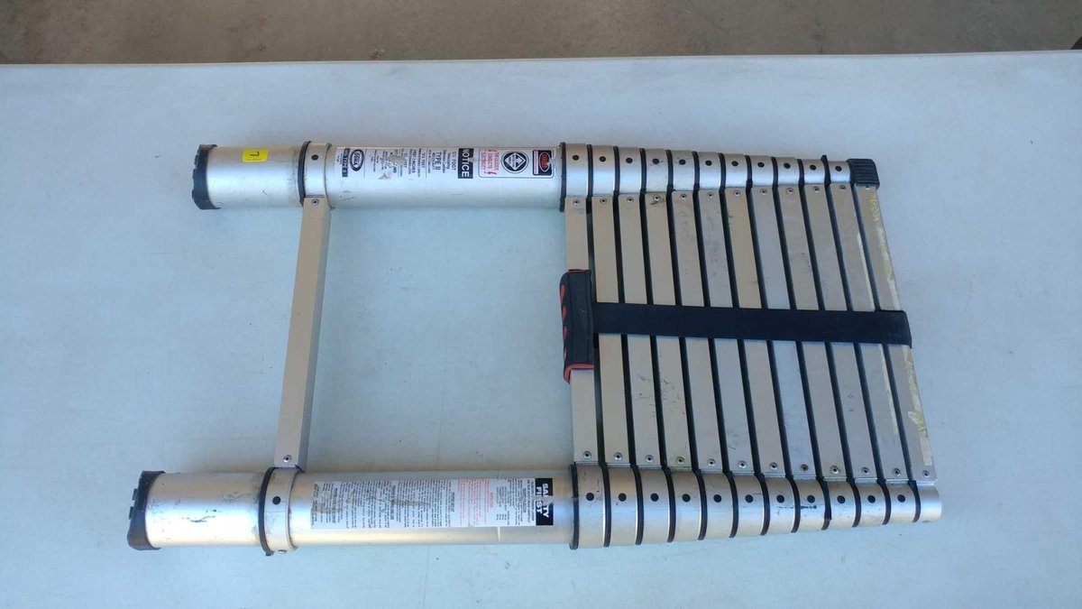 12 1/2' TELESCOPING EXTENSION LADDER, TYPE II