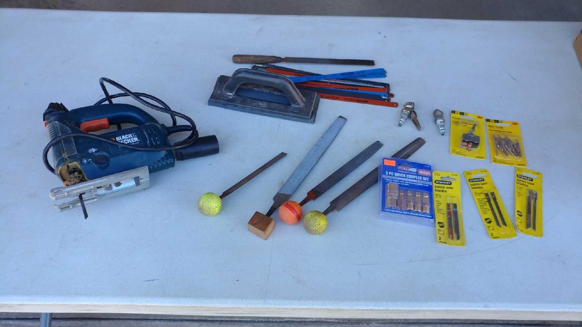 BLACK & DECKER JIGSAW, BLADES, SAWSALL BLADES, AND METAL FILES, TESTED AND WORKS