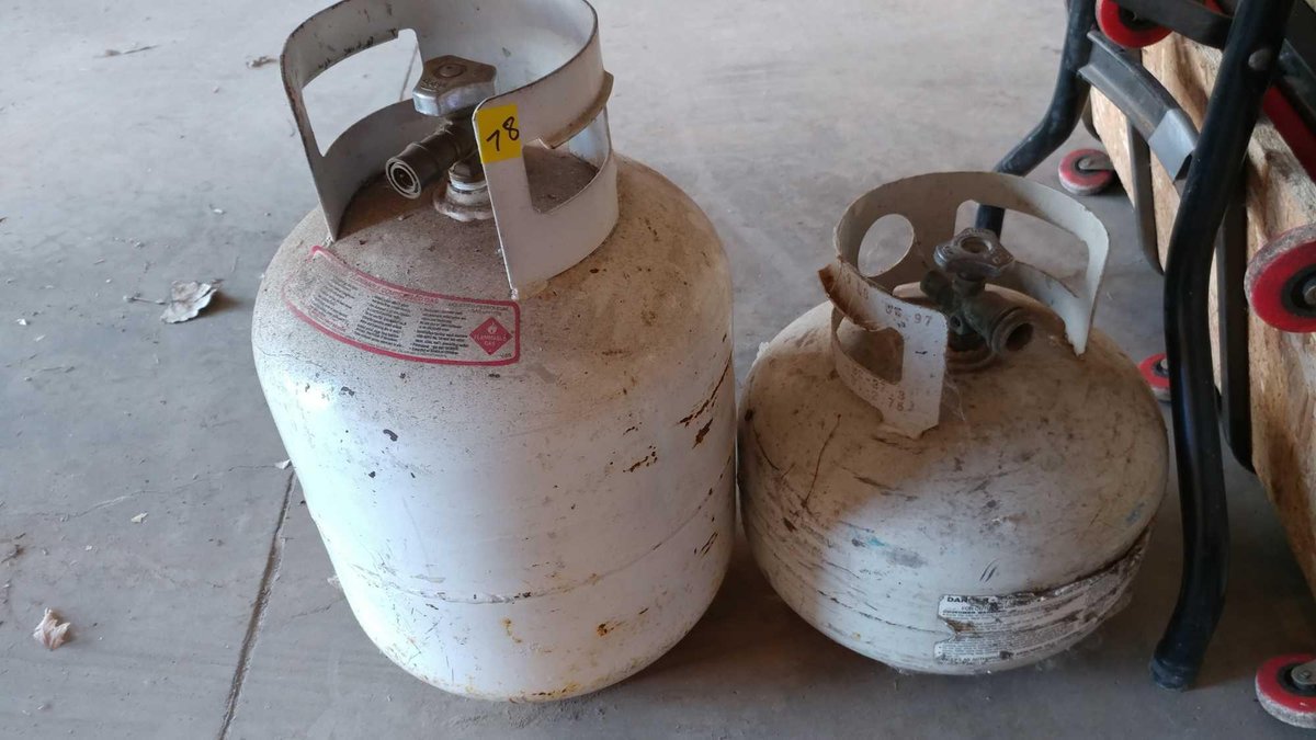 (2) LP TANKS