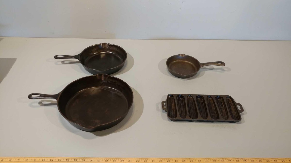 CAST IRON PRYING PANS AND CAST IRON CORN MOLD
