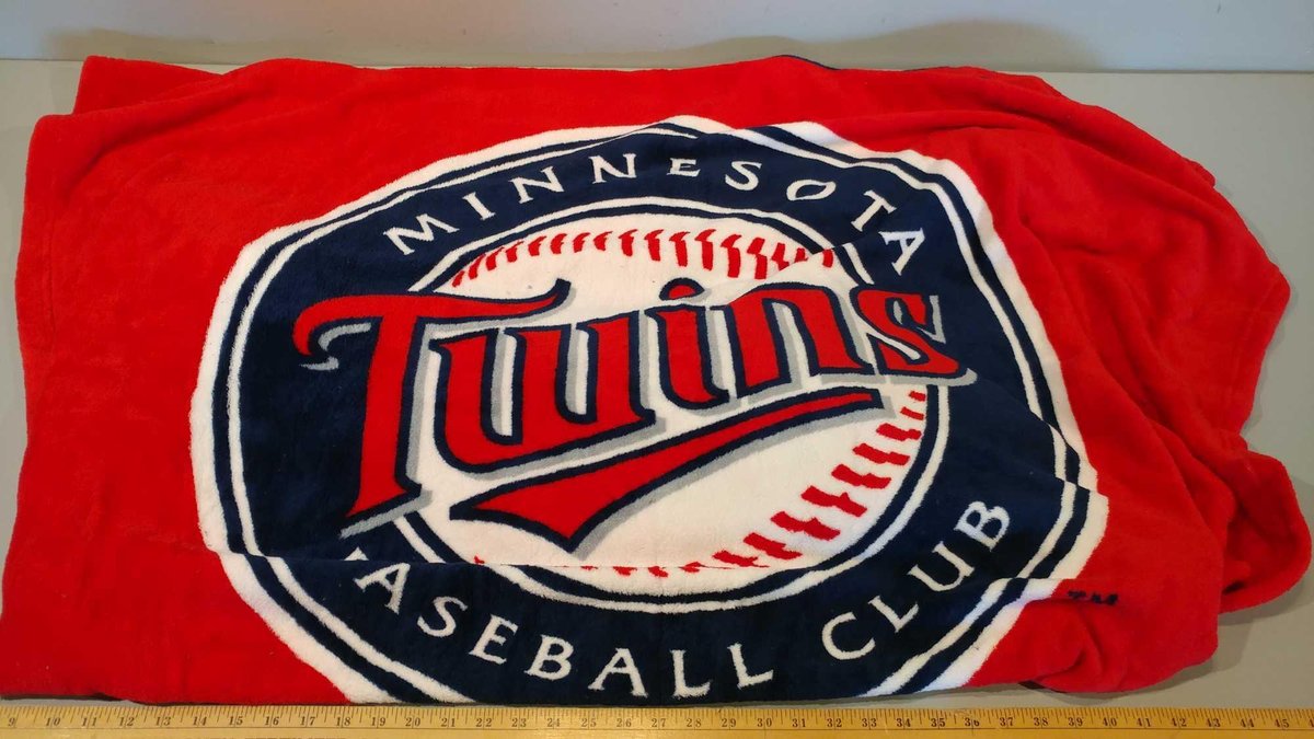 MLB SUPER SOFT TWINS BLANKET