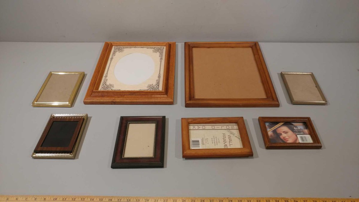 (9) PICTURE FRAMES VARIOUS SIZES