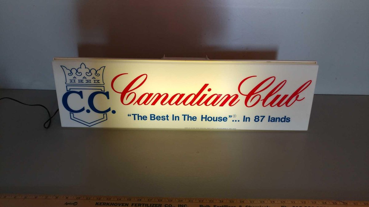 VINTAGE CANADIAN CLUB "THE BEST IN THE HOUSE"...IN 87 LANDS LIGHTED SIGN, TESTED AND WORKS