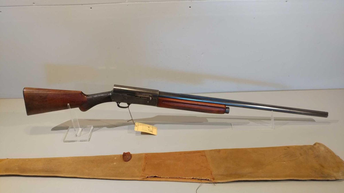 BROWNING FULL 12 SPECIAL STEEL 12 GA SHOTGUN, SEMI-AUTO, SN# 127859 (LOCATED AT MIKES GUN SHOP IN BE