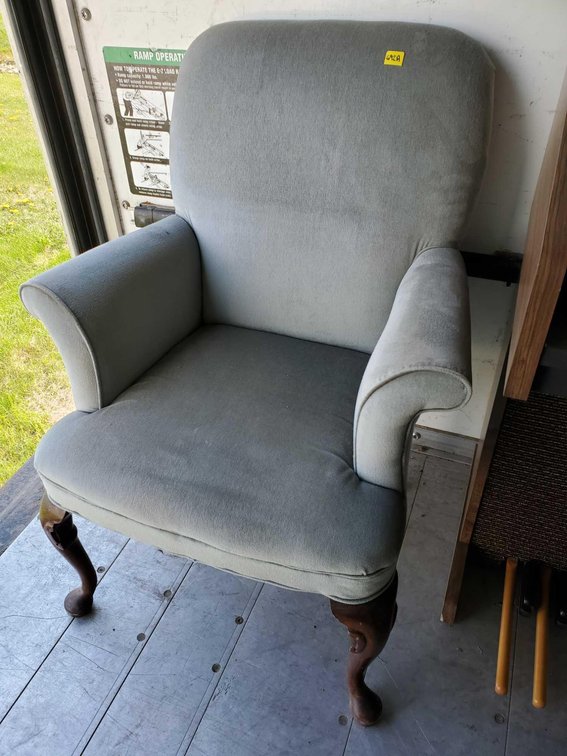 VINTAGE PADDED ARM CHAIR 