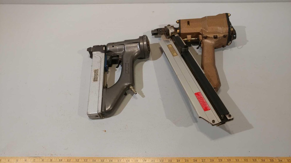 FASTENER PNEUMATIC NAIL GUN AND FASTENER PNEUMATIC STAPLE GUN (UNKNOWN CONDITION)