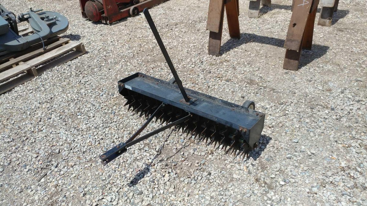 TOW BEHIND AERATOR