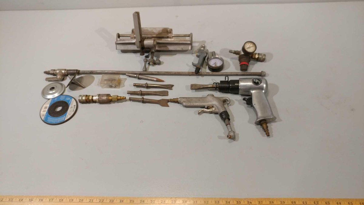 AIR HAMMER CHISEL & CHISEL BITS, AIR CHUCKS, CLAMPER, & OTHERS ITEMS