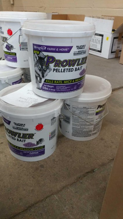 (3) BUCKETS OF TOMCAT PROWLER PELLETED BAIT