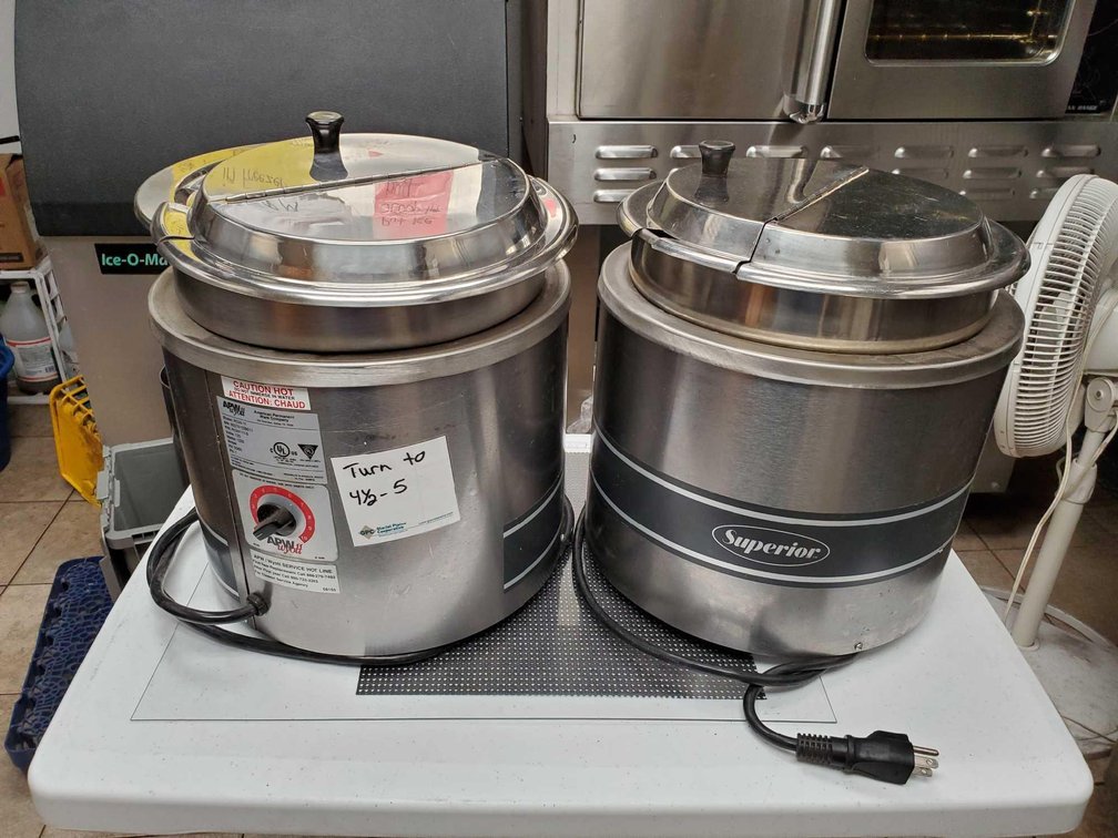(2) SUPERIOR ROUND COUNTER TOP WARMERS, TESTED AND WORKS