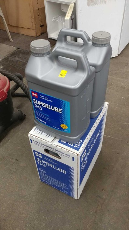(4) 2.5 GAL CONTAINERS OF SUPERLUBE TMS SAE 15W-40