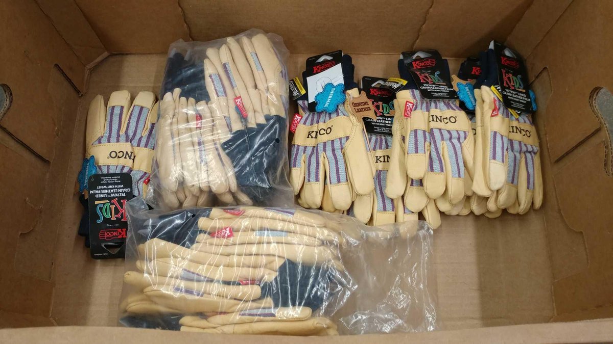 (11) PAIRS OF KIDS SIZE KINCO WORK GLOVES