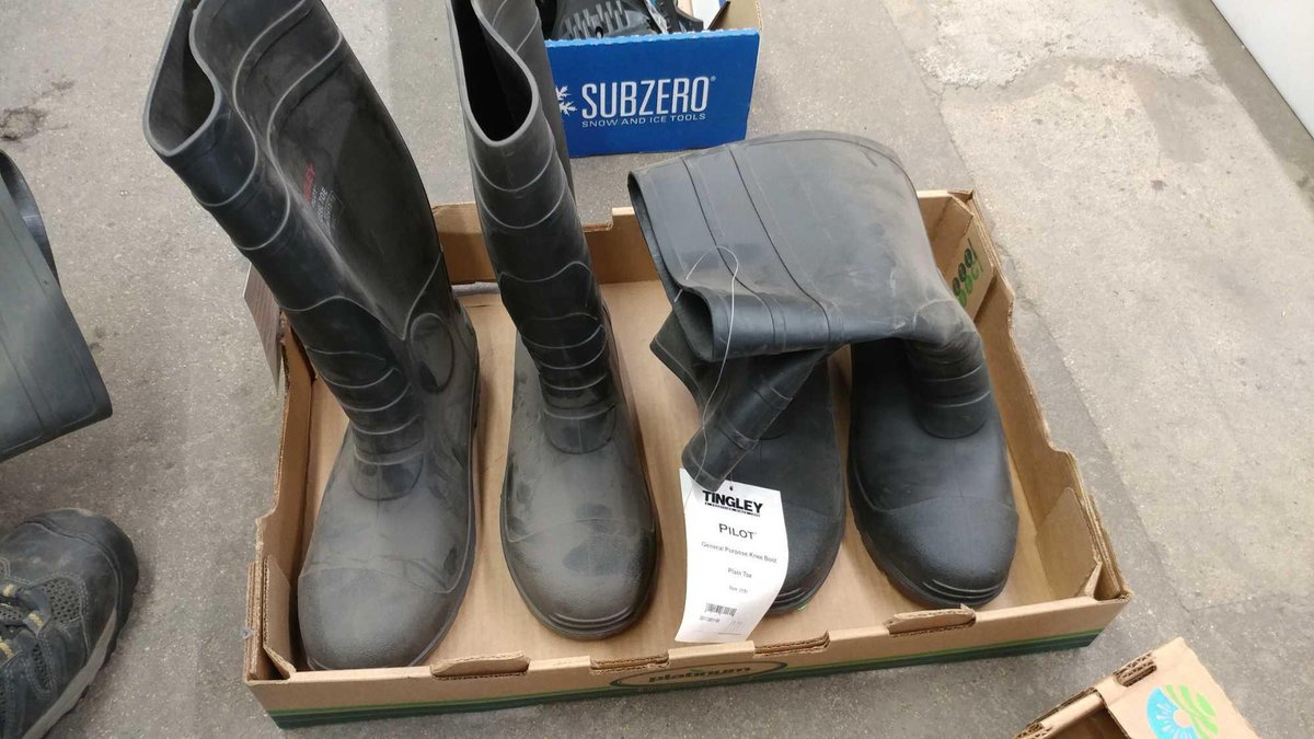 TINGLEY STEEL & REG TOE RUBBER BOOTS, SIZE 14