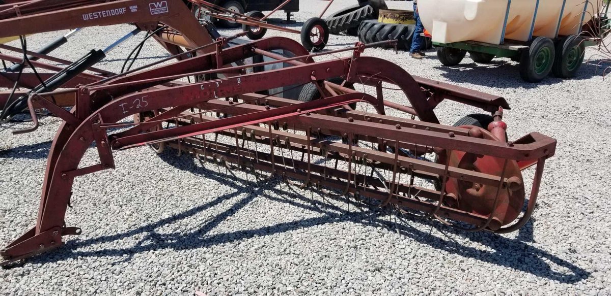 (I-25) MOLINE SIDE DELIVERY RAKE 