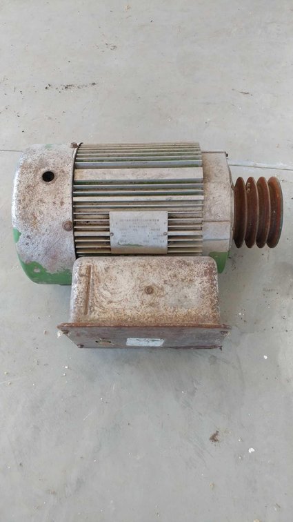 (I-40) 5 HP ELECTRIC MOTOR 