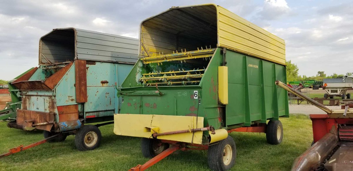(I-48) JOHN DEERE SILAGE BOX FRONT UNLOAD TANDEM AXEL&nbsp;