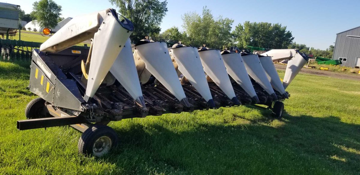 (I-196) HARVEST TECH CHOPPING CORN HEAD 8 ROW 30" WITH EXTRA PARTS, STALK STOMPERS, USED LAST FALL (