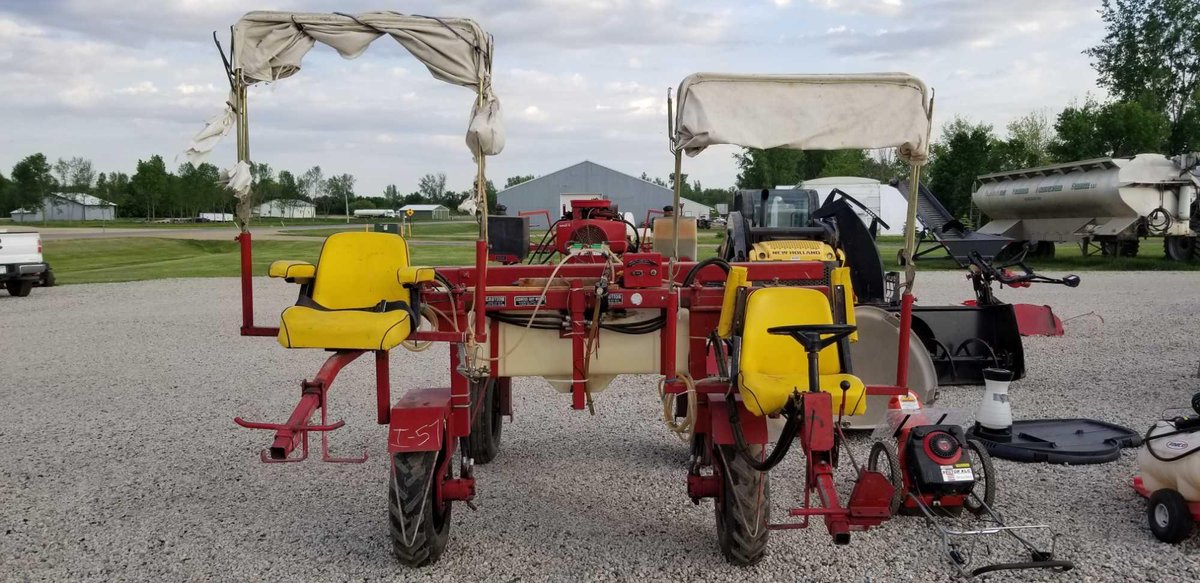 (I-57) SCHWEISS EASY WEEDER SELF PROPELLED BEAN RIDER SPRAYER 18 HP KOHLER ENGINE RUNS AND DRIVES AS