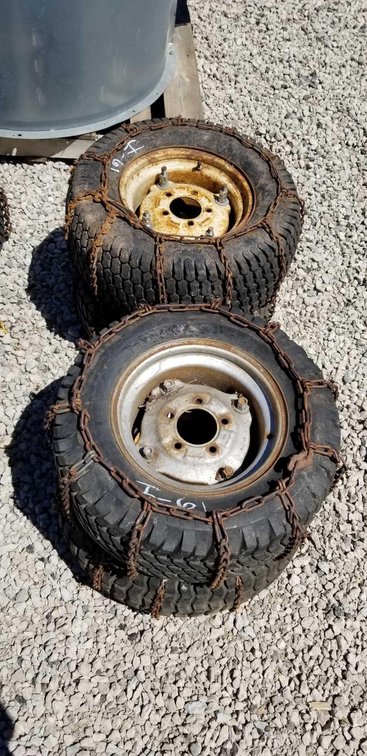 (I-61) DUAL TIRES WITH CHAINS FOR CRAFTSMAN MOWER&nbsp;