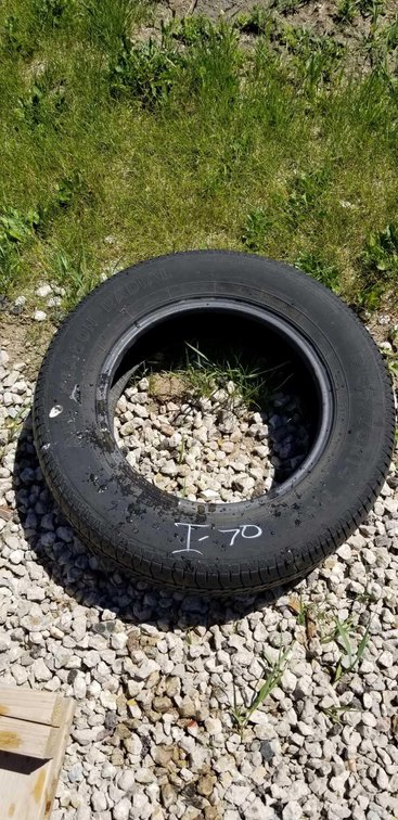(I-70) 185/70R14 TIRE 