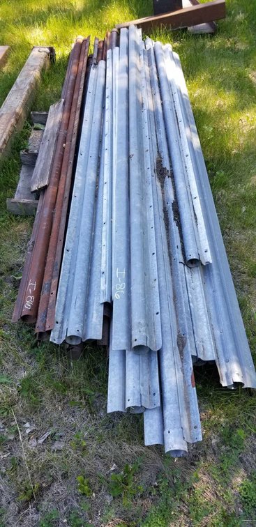 (I-86) ASSORTMENT OF DOOR TRACK 