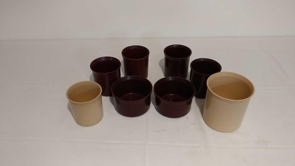 VARIETY OF PLASTIC CYLINDRICAL TUBS