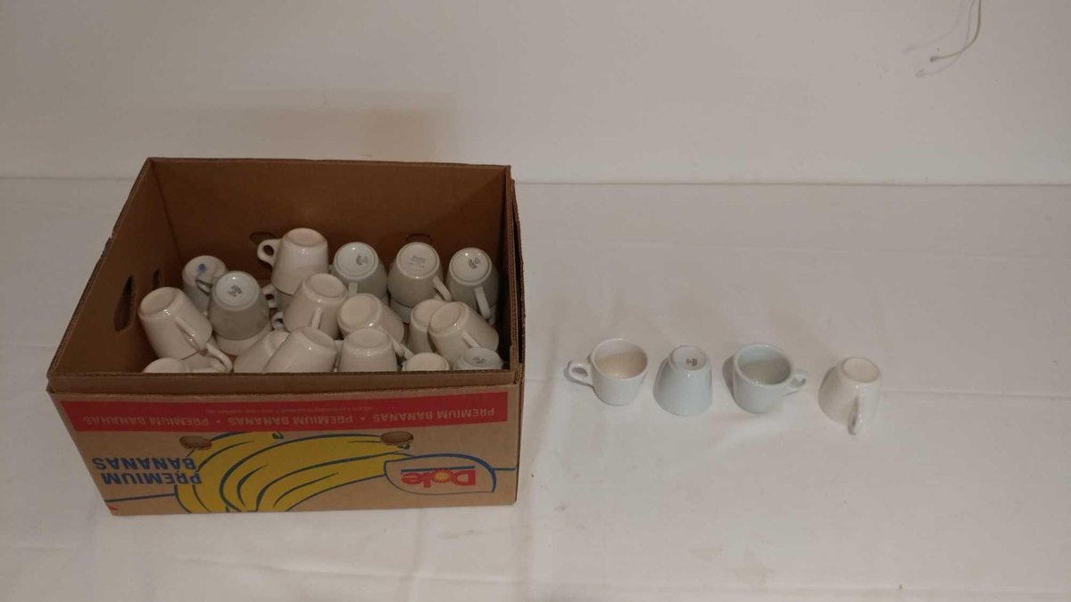 (40) COFFEE CUPS