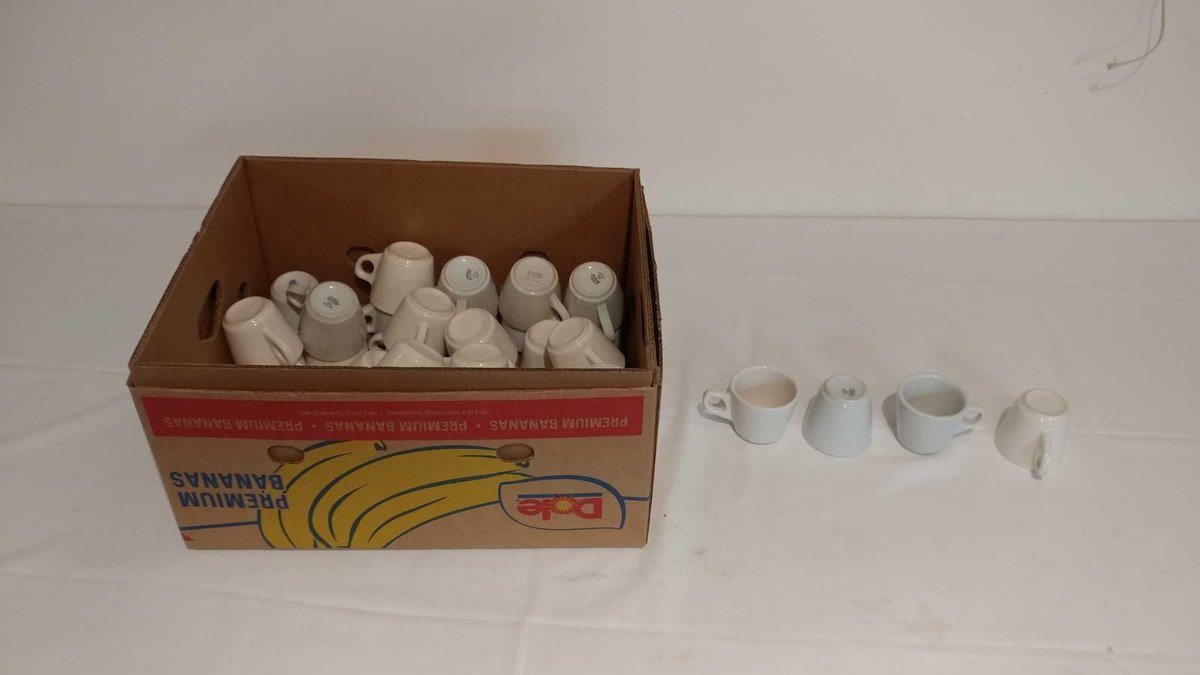 (40) COFFEE CUPS