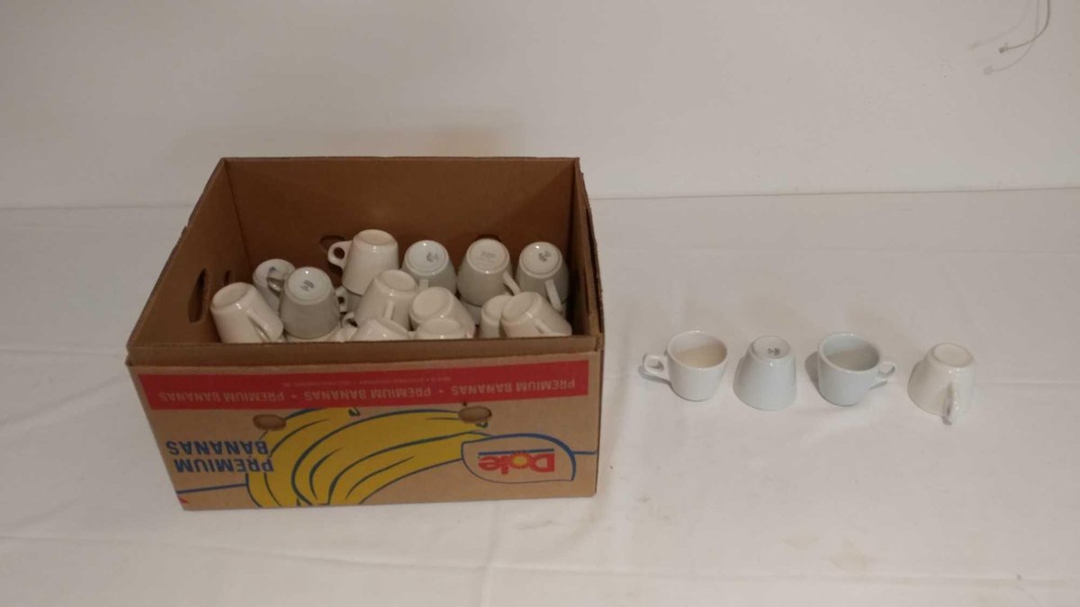 (40) COFFEE CUPS